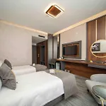 호텔 Peony Palace & Wellness 4*