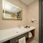 Peony Palace & Wellness