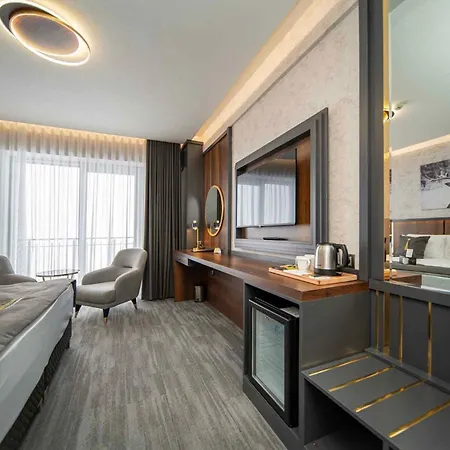 Peony Palace Hotel Spa & Wellness Отель 4*