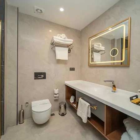 Peony Palace Hotel Spa & Wellness Отель