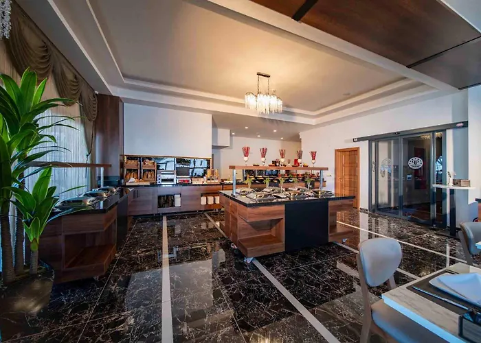 Peony Palace & Wellness Hotel 4*