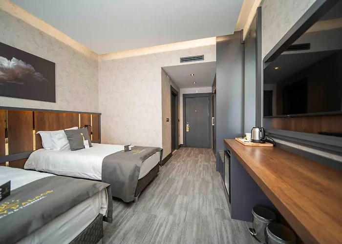 Hotel Peony Palace & Wellness 4*